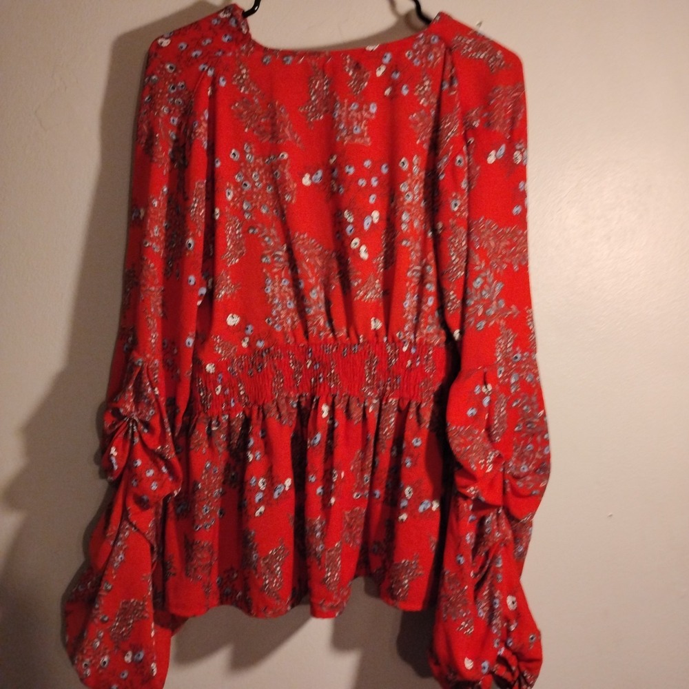 Boohoo, Sz.12, Womens Top, Red Floral, Puff Sleeves, Spring, Summer Cleavage - Picture 13 of 14